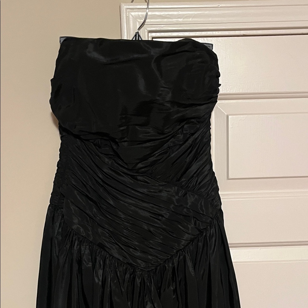 Lillie Rubin Vintage Strapless Dress- “crumb catcher” type “rouched” V bodice - Picture 5 of 13